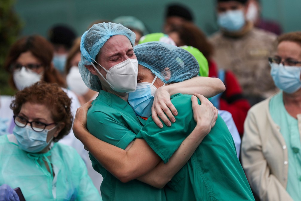 Profissionais de saúde são escolhidos 'Guardiões do Ano' pela revista 'Time'